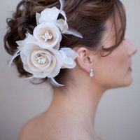 Broches , peinetas o flores  - 3