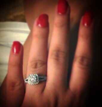 Catálogo de anillos de compromiso de Bodas.com - 1