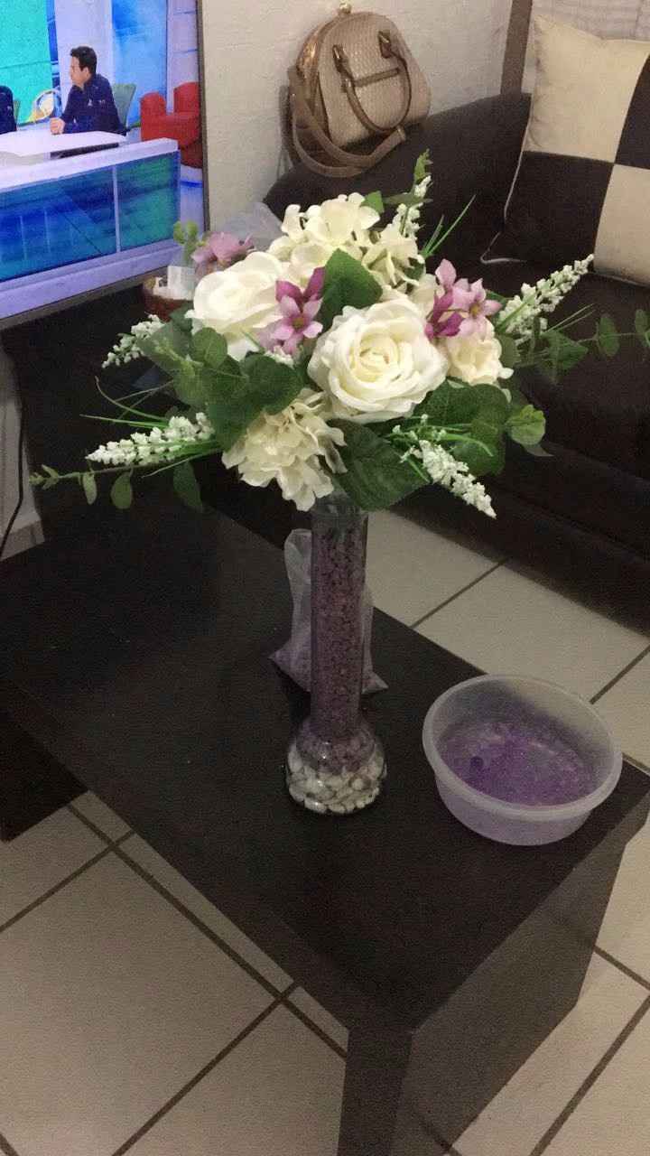 con piedras por completo