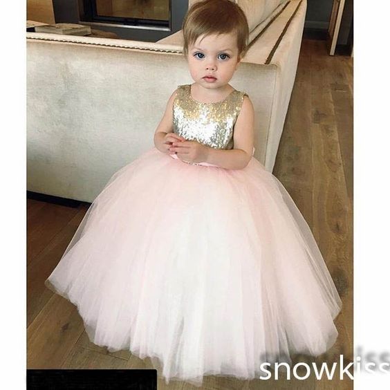 Pajes: "flower Girl" en Dorado 3