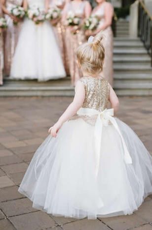 Pajes: "flower Girl" en Dorado 4