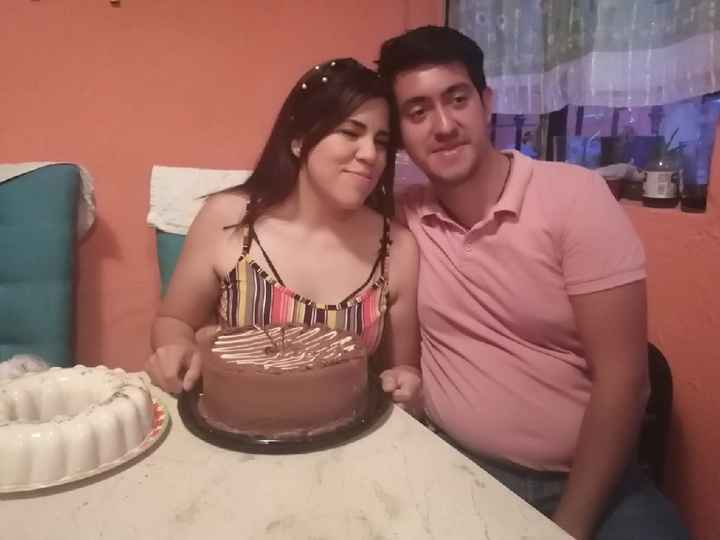 Gabriela reta a los novios a poner su peor foto - 1