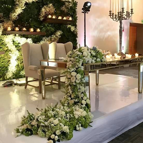 La Mesa de Novios. - 4