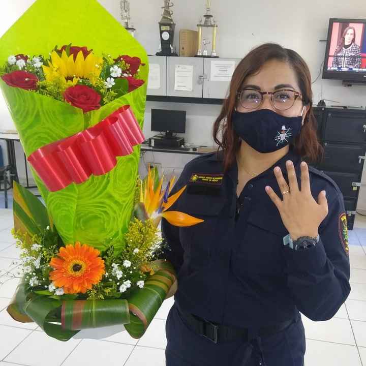 Kathy reta a los novios de la comu a... - 1