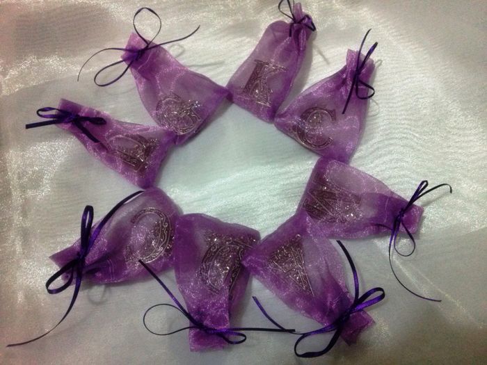 Iniciales de las damas!