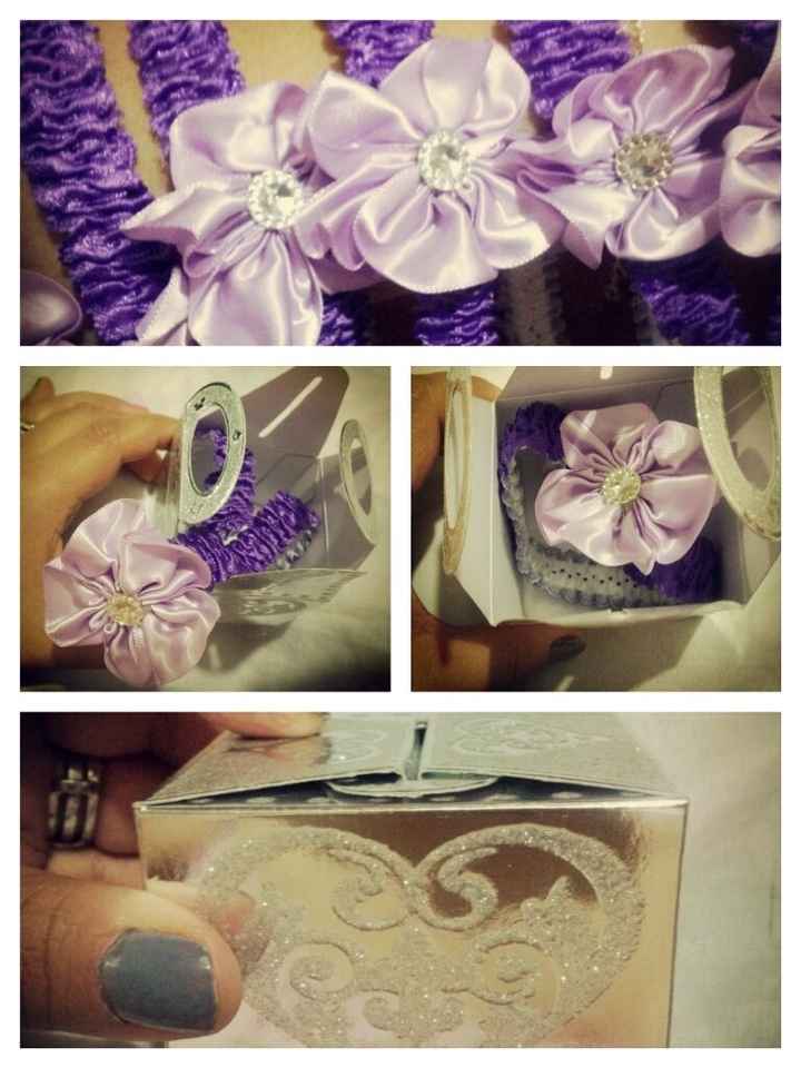 Ligas para las damas en su respectiva cajita...