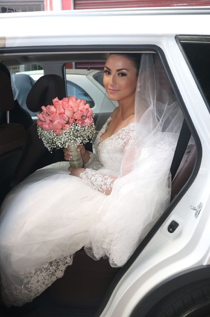 Fotografías de novias en el auto de bodas 11