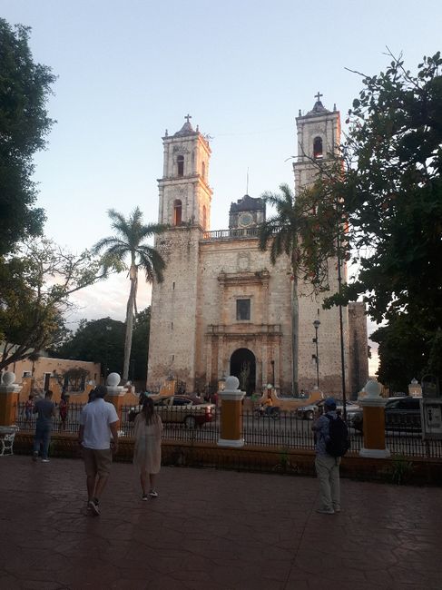 Saraí reta a los novios de la comunidad a subir fotos donde quieren su luna de miel! 8