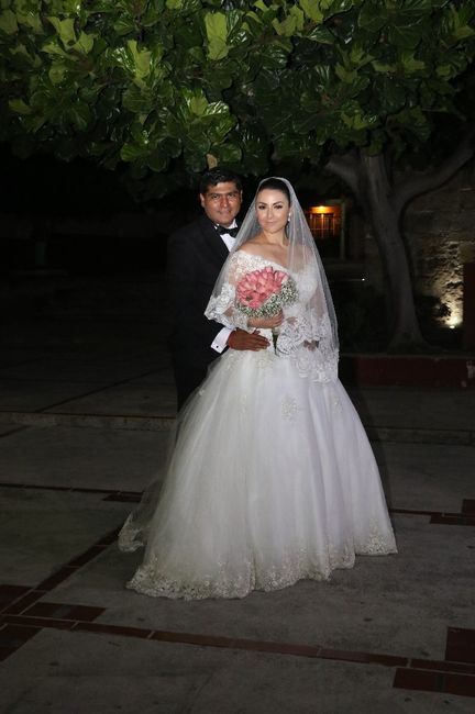 Mi vestido de novia es… 18