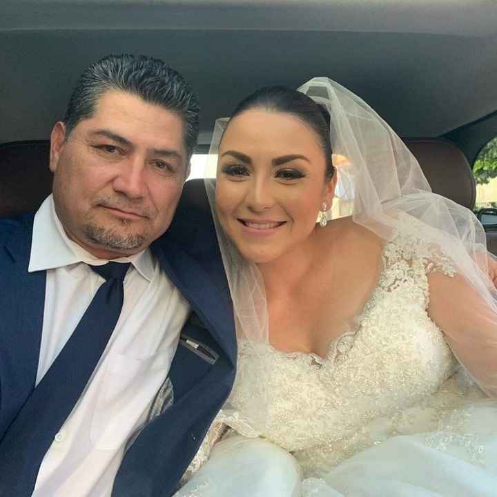 ¿Quién te acompañará en el coche camino a la boda? - 1