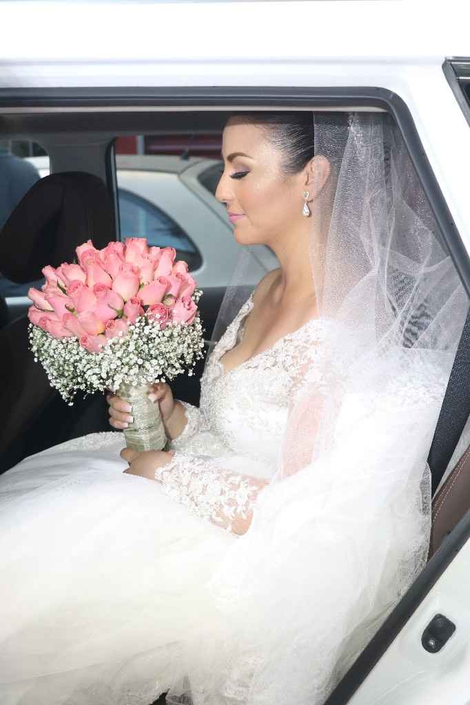 Fotografías de novias en el auto de bodas - 2