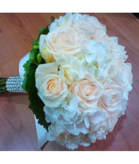 Ramos con rosas blancas naturales!! - 5