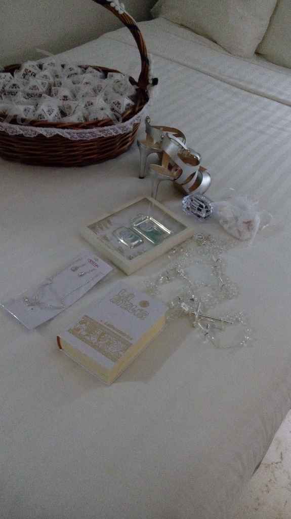 Por ahi se alcanzan a ver mis zapatillas jeje