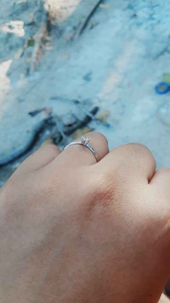 Presuman su anillooo! - 1