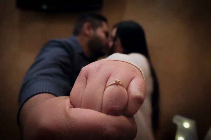 📷Publica la primera foto que se tomaron comprometidos - 1