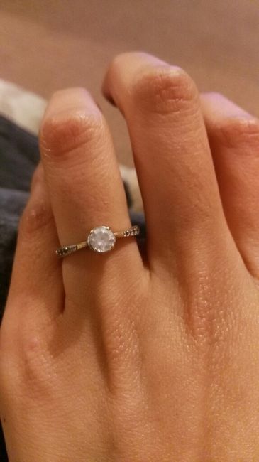 Mi anillo de compromiso reduccion con joyero.  soy una romantica. - 1