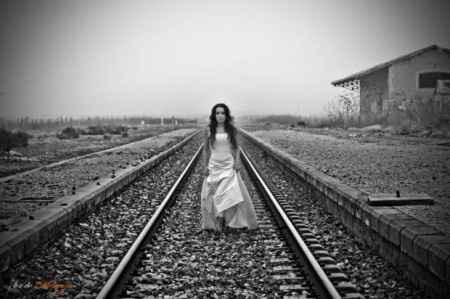 Novia en la via