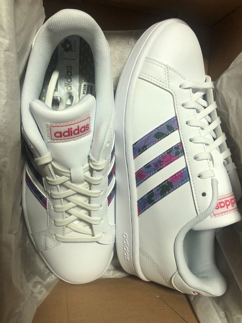 Mis tenis de novia 4