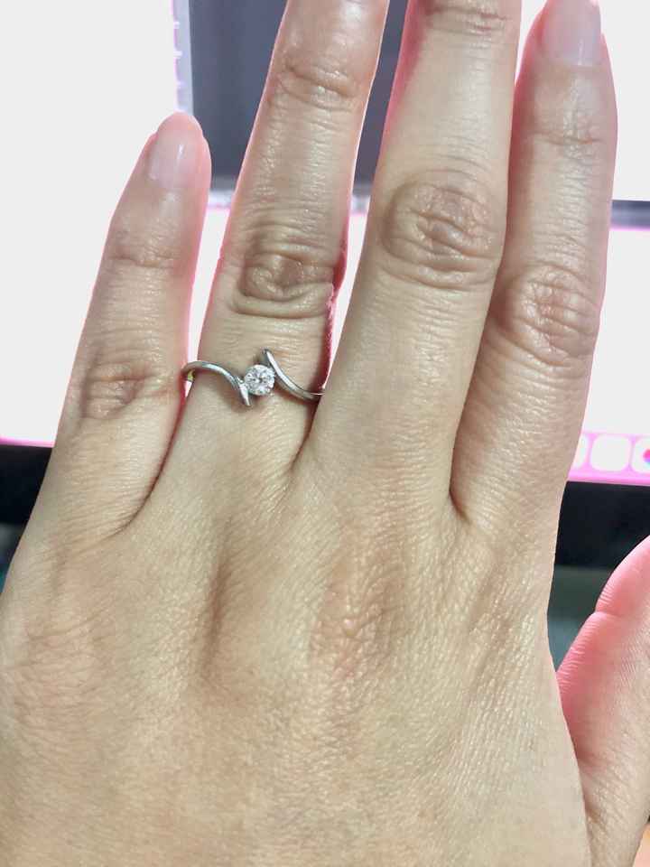 Mi anillo de compromiso, Gaby - 1