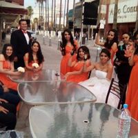 mis damas y yo en un bar
