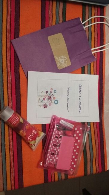 Los obsequios para mis damas - 2