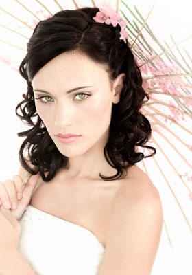 Maquillaje de novia labios rosas