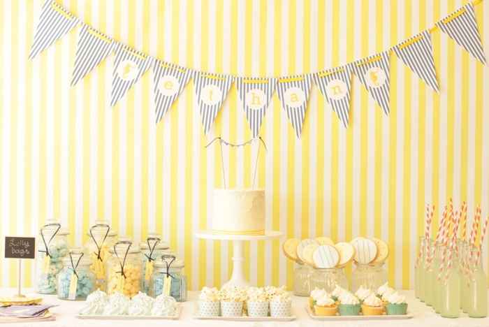Candy buffet en amarillo