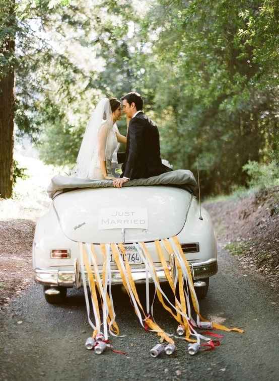 Decoración auto de novios - 8