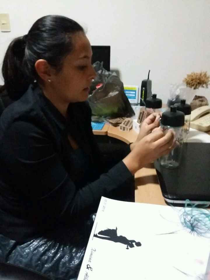 A 12 dias  mis recuerditos: los termos :) - 6