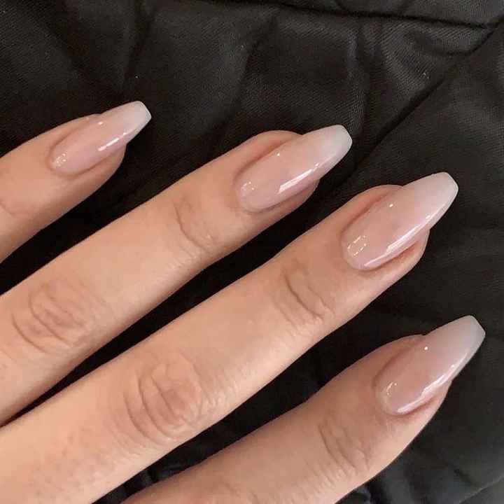 Color de uñas.....no se que color - 1