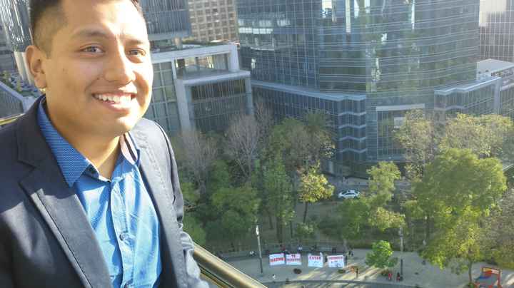 Presuman a su prometido!! - 2