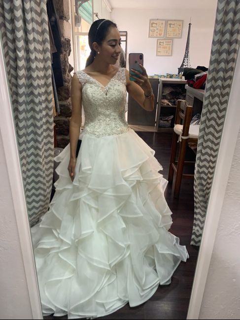 Gracias por sus comentarios ya eleji vestido 👗 - 2