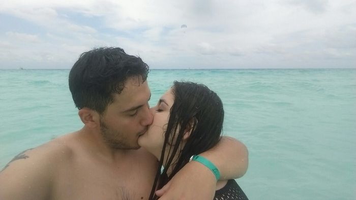 Si tu boda fuera en el lugar donde conociste a tu pareja, ¿dónde sería? - 1