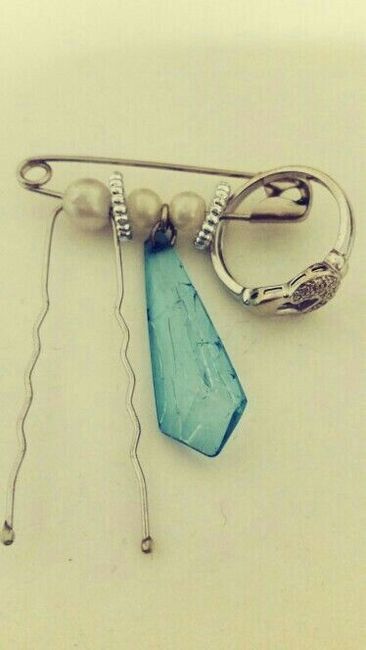 Algo viejo, algo nuevo, algo azul y algo prestado - 4