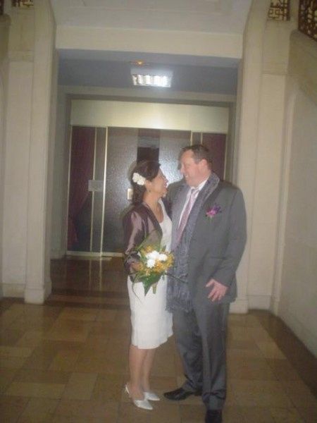 una mas de la boda posando