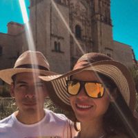 ¿Quién crees que es más probable que salga con los ojos cerrados en las fotos?🎁 - 1