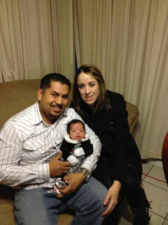 PRIMERA NAVIDAD DE JOSELYN 12/2011