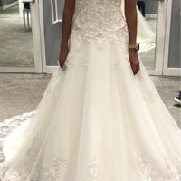 Hola a todas quisiera saber cuál vestido se les hubiera hecho más bonito . Ya que compre uno y lo ve