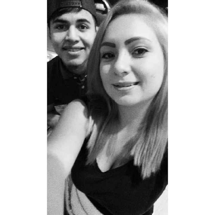 Sube una foto con tu pareja - 1