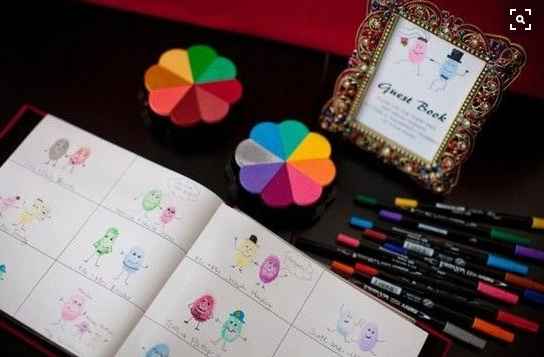 13.- Libro de firmas divertido