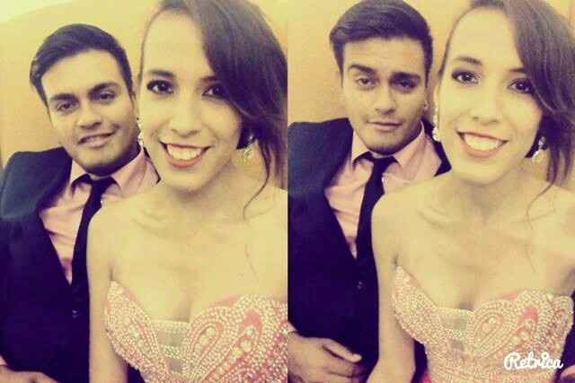Fotos con su prometido.. - 2