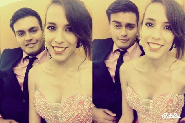 Fotos con su prometido.. - 2