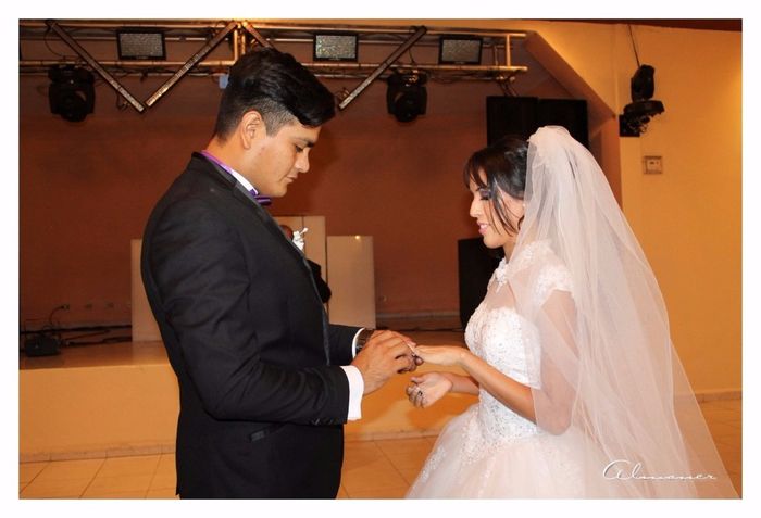 Entrega de argolla matrimonial
