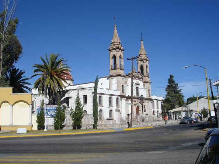 Feliz les presento la iglesia donde me casare - 1
