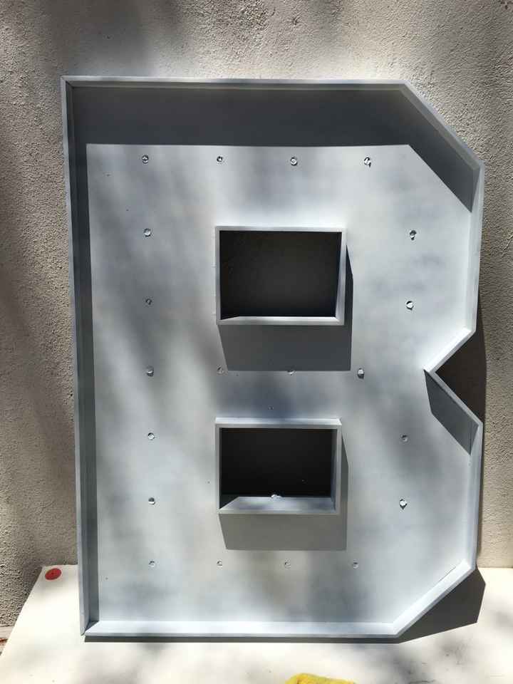 Pinte de blanco mis letras - 3