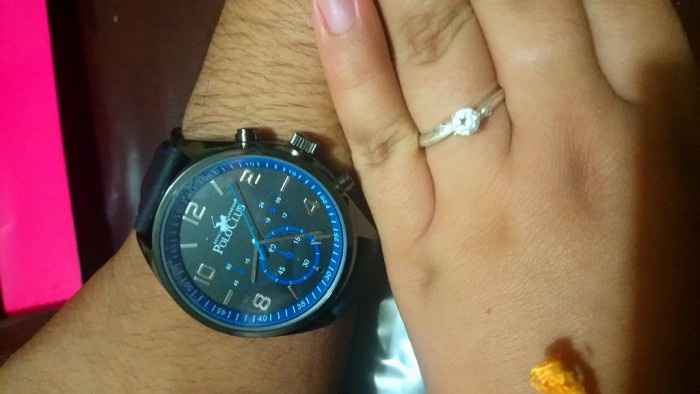 mi reloj y el anillo de compromiso 