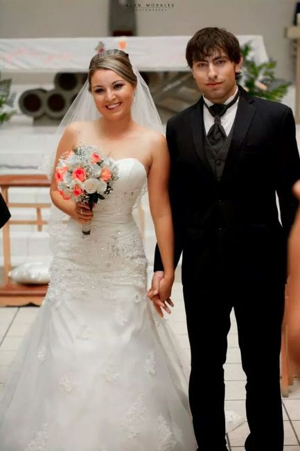 Chicas compartan su vestido de novia - 2