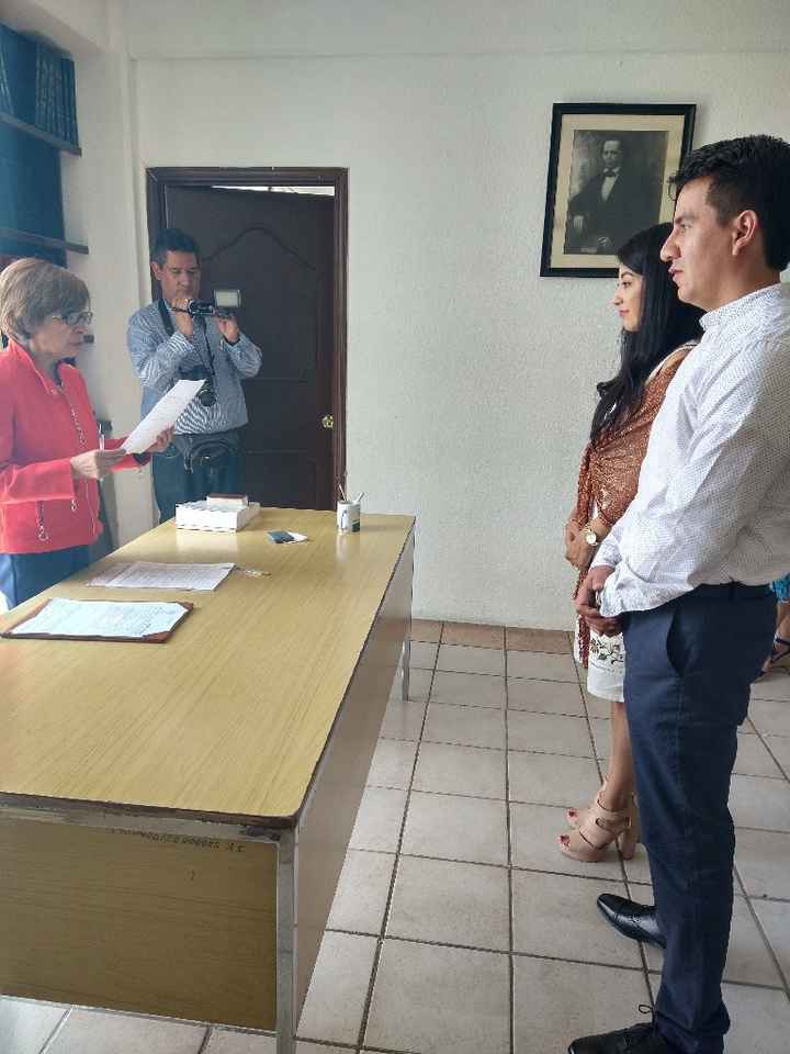 Boda civil !! - 1