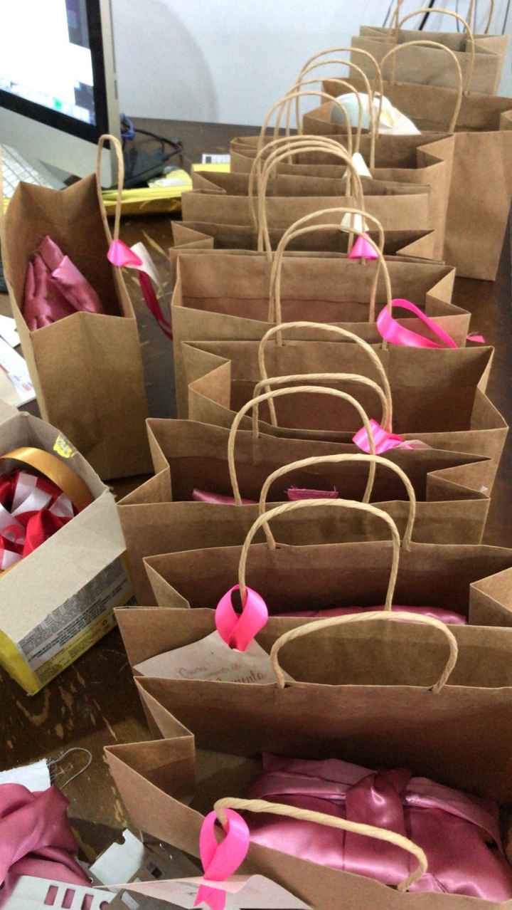 Trabajando en el regalo para mis damas (2) 🥰 - 1