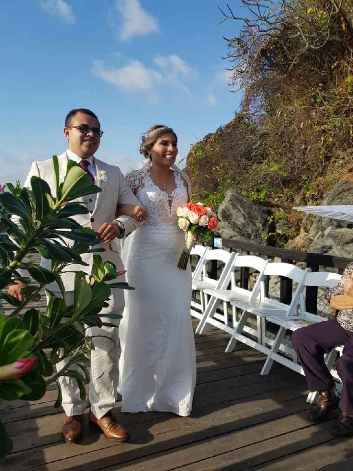 ¿Cuántas novias tenemos que se casan en playa? 🏝 - 1